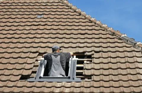 Pose de velux - Laigné-en-Belin